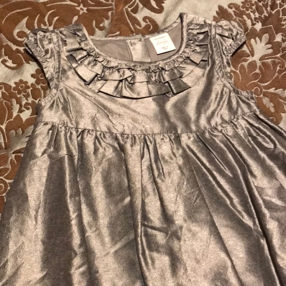 Holiday party dress from old navy. - Picture 4 of 4